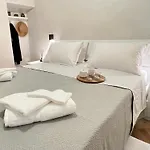 La Piazzetta Guest House